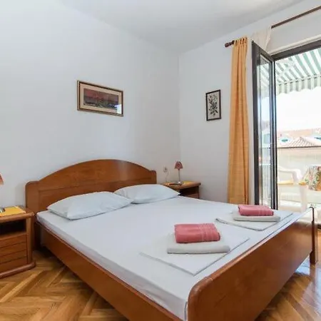 Natasa- One Bedroom With Balcony A1 - St Apartamento Supetar